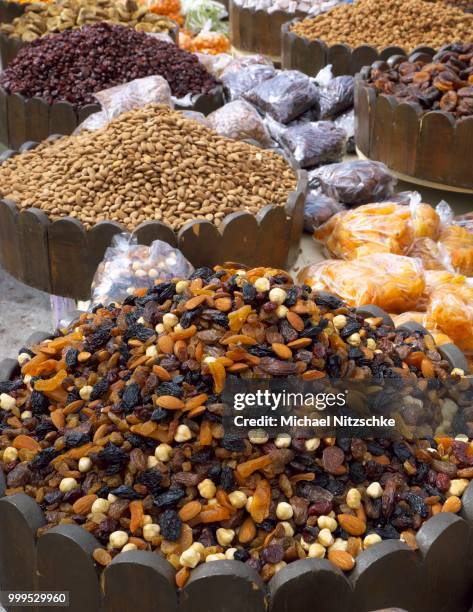 dried fruit on sale in a bazaar, uchisar, nevsehir province, cappadocia, turkey - nevşehir province stock-fotos und bilder