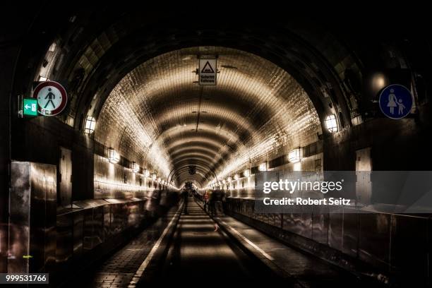 alter elbtunnel, hamburg, germany - elbtunnel stock pictures, royalty-free photos & images