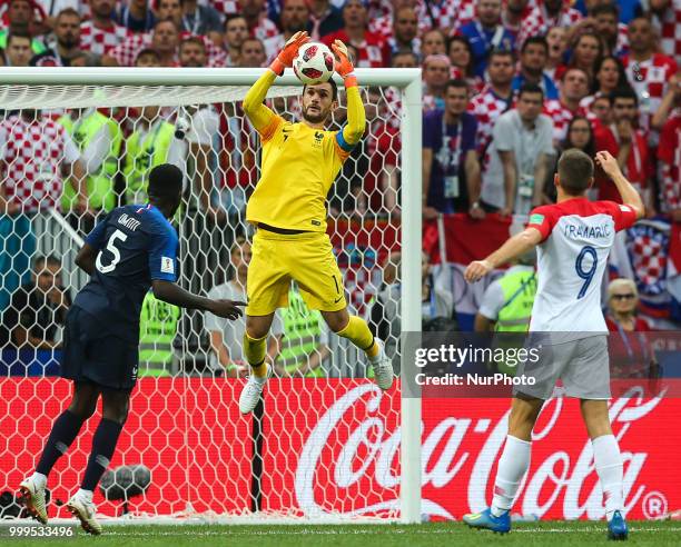 Hugo Lloris Samuel Umtiti Andrej Kramaric during the 2018 FIFA World Cup Russia Final between France and Croatia at Luzhniki Stadium on July 15, 2018...