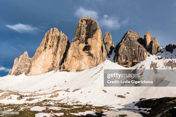 tre cime di lavaredo or drei zinnen, view from col forcellina, sexten dolomites, sesto dolomites, south tyrol, italy - col stock pictures, royalty-free photos & images