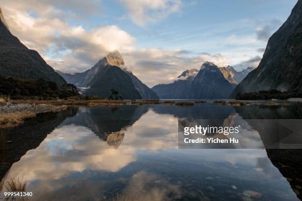 milford sound and mitre peak in a winter morning - mitre peak stock pictures, royalty-free photos & images