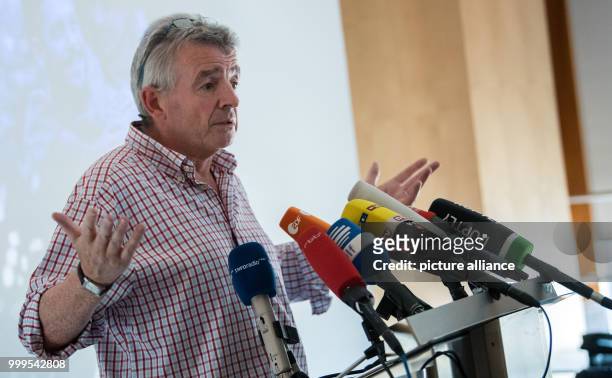 Dpatop - Ryanair CEO Michael O'Leary giving his statements during a press conference on Air Berlin's bankruptcy and potential future in Berlin,...
