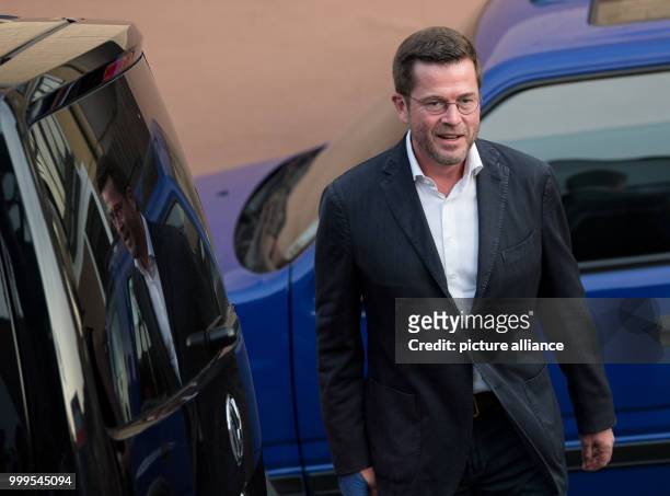 Former German Defence Minister Karl-Theodor zu Guttenberg arriving to a CSU electoral campaign event in the Stadthalle in Kulmbach, Germany, 30...