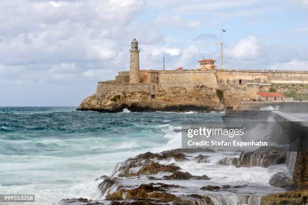 lighthouse, castillo de los tres reyes del morro, malecon, centro habana, havana, ciudad de la habana, cuba - centro stock pictures, royalty-free photos & images