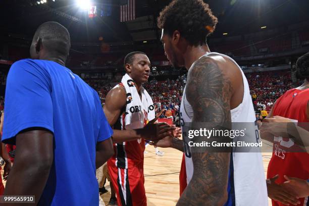 Wendell Carter Jr. #34 of the Chicago Bulls shakes hands with Dallas Mavericks after the game between the two teams during the 2018 Las Vegas Summer...