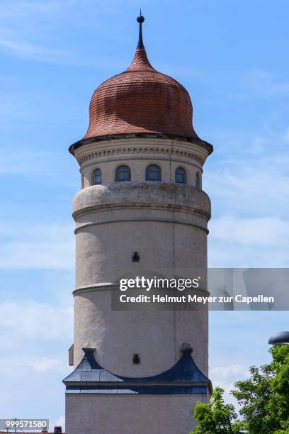 the deininger tor 1516-1517 replaced by a new building in its present form, noerdlingen, bavaria, germany - porta da cidade imagens e fotografias de stock