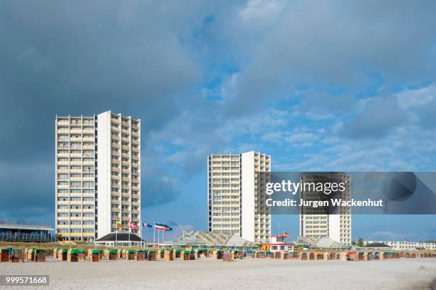 south beach with hotel and holiday centre ifa, burg, burgtiefe district, fehmarn, baltic sea, schleswig-holstein, germany - jurgen stockfoto's en -beelden