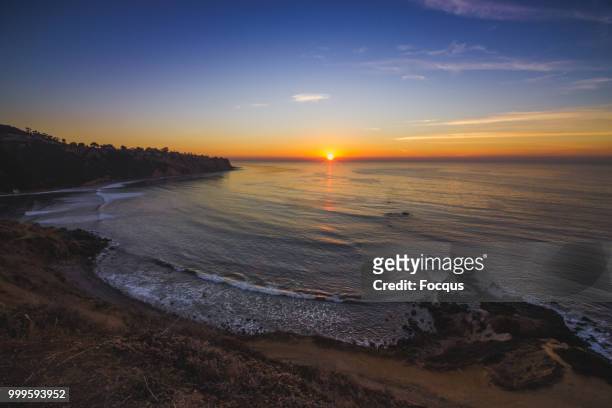 flat rock point sunset - sunset point stock pictures, royalty-free photos & images