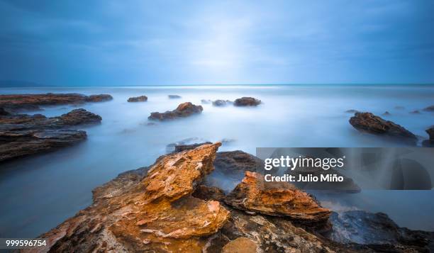 marina en azul y rojo - seascape in blue and red - julio stock pictures, royalty-free photos & images