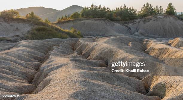mud flood 2 - ruínas incas de machu picchu - fotografias e filmes do acervo