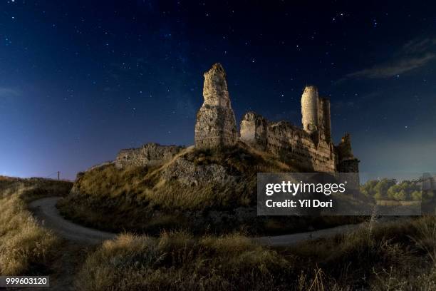 castillo de los piquillos - dori stock pictures, royalty-free photos & images