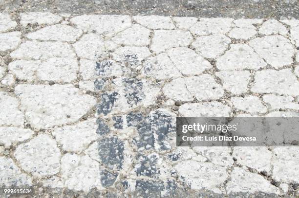 tire tracks - skid marks accident stock pictures, royalty-free photos & images