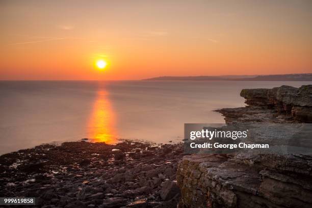 sully island sunset - george chapman photos et images de collection
