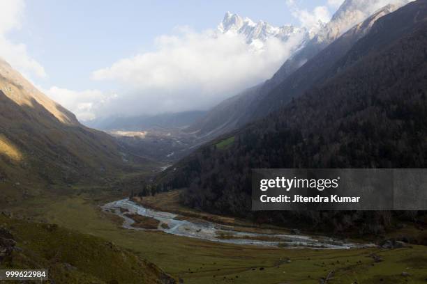 har ki dun valley - dun stock pictures, royalty-free photos & images