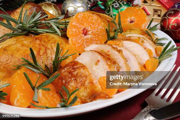 baked chicken in tangerine sauce - tangerine 2015 film stock-fotos und bilder