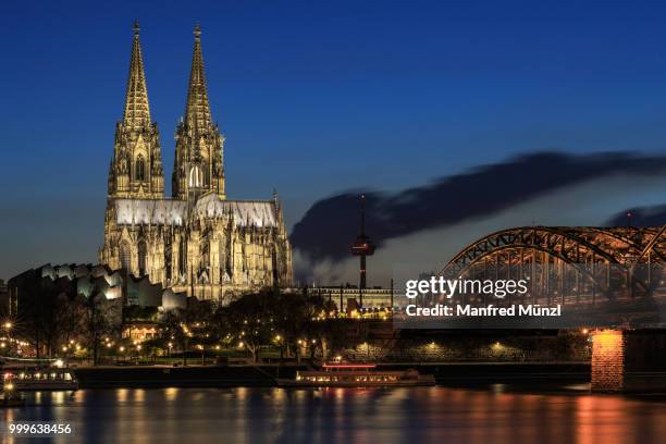 dark cloud over cologne - lit cologne 2018 stock pictures, royalty-free photos & images