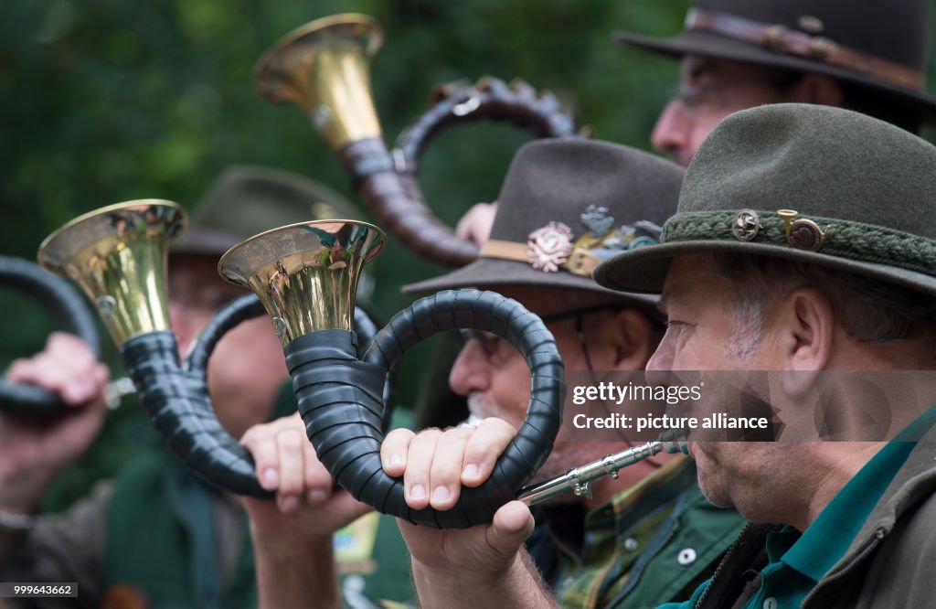 Cologne hunters at Gut Leidenhausen