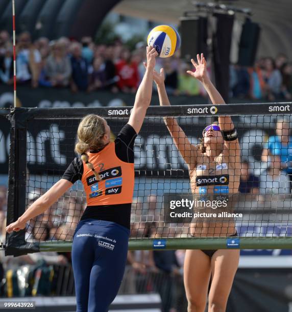 Chantal Laboureur playing Tatjana Zautys in the final of the German Beach Volleyball Championships in Timmendorfer Strand, Germany, 2 September 2017....