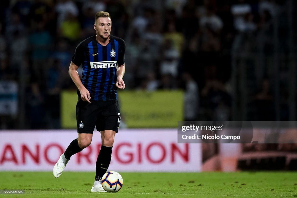 Milan Skriniar of FC Internazionale in action during the...
