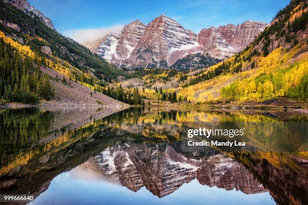 maroon bells reflection - lea stock pictures, royalty-free photos & images