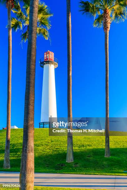 ca-long beach-lions lighthouse for sight aka rainbow lighthouse - rainbow beach stockfoto's en -beelden