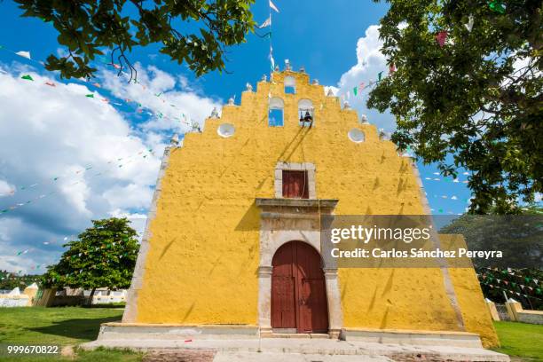 iglesia de la santisima trinidad church in cuzama in yucatan mexico - iglesia stock pictures, royalty-free photos & images