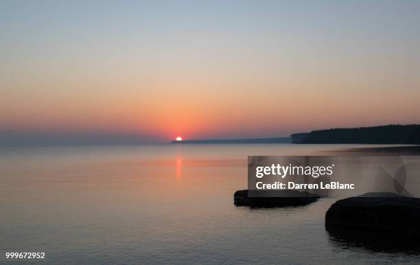 huron sunrise 4 - or blanc stockfoto's en -beelden