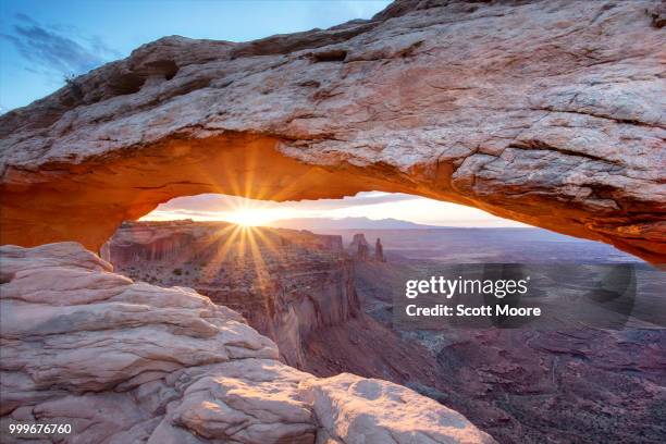 messa arch 2017 - messa fotografías e imágenes de stock