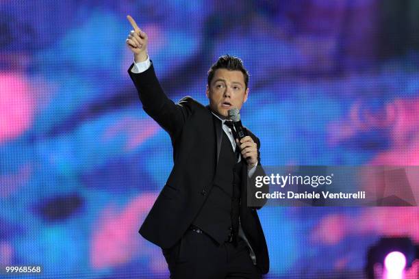 Singer Tiziano Ferro performs onstage during the World Music Awards 2010 at the Sporting Club on May 18, 2010 in Monte Carlo, Monaco.