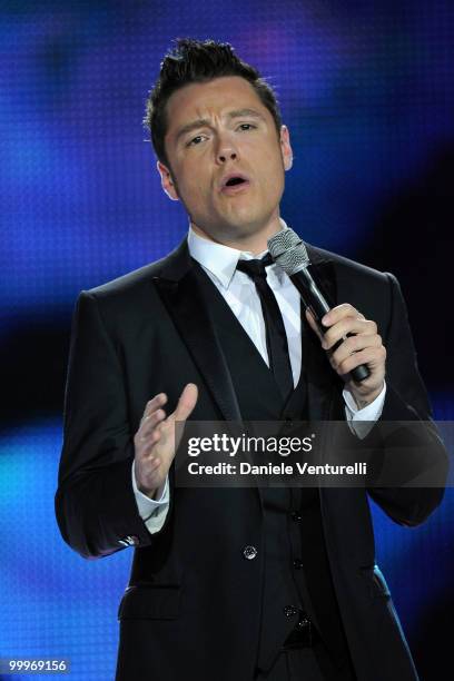 Tiziano Ferro performs on stage during the World Music Awards 2010 at the Sporting Club on May 18, 2010 in Monte Carlo, Monaco.