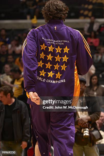 Rear view of Los Angeles Lakers Pau Gasol during game vs Denver Nuggets. Los Angeles, CA 2/28/2010 CREDIT: John W. McDonough