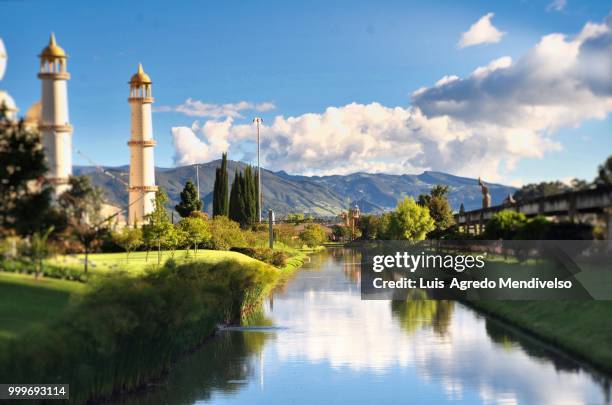 jaime duque park colombia - duque stock pictures, royalty-free photos & images