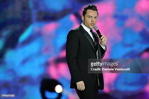 Tiziano Ferro performs on stage during the World Music Awards 2010 at the Sporting Club on May 18, 2010 in Monte Carlo, Monaco.