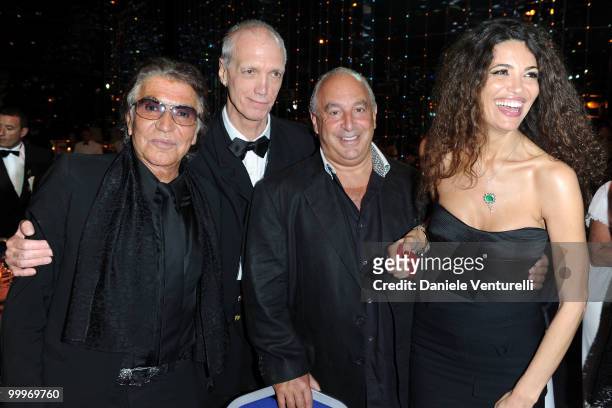 Designer Roberto Cavalli, guest, Philip Green and Afef Jnifen attend the World Music Awards 2010 at the Sporting Club on May 18, 2010 in Monte Carlo,...