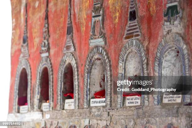 myanmar: shwe yan pyay monastery - alcove stock pictures, royalty-free photos & images
