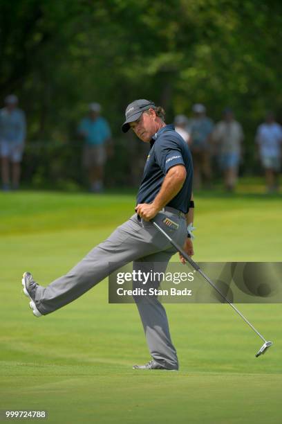 Scott McCarron reacts to his birdie attempt on the third hole during the final round of the PGA TOUR Champions Constellation SENIOR PLAYERS...