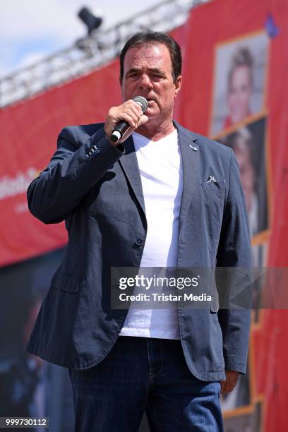 Hein Simons performs at the Radio B2 SchlagerHammer Open-Air-Festival at Hoppegarten on July 15, 2018 in Berlin, Germany.