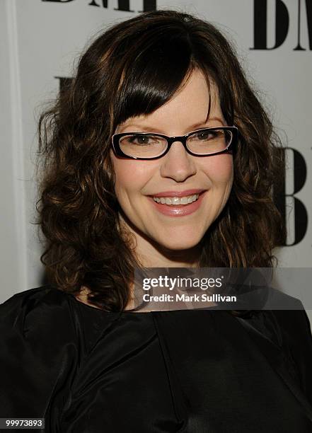 Singer Lisa Loeb attends the 58th Annual BMI Pop Awards held at the Beverly Wilshire Hotel on May 18, 2010 in Beverly Hills, California.