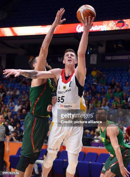 Germany's Isaiah Hartenstein in action against Jonas Valanciunas of Lithuania during the EuroBasket 2017 Group B game between Lithuania and Germany...