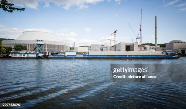 The push boat Edda, used for another transport of castors with nuclear waste of energy company EnBW, arrives in Neckarwestheim, Germany, 06 September...