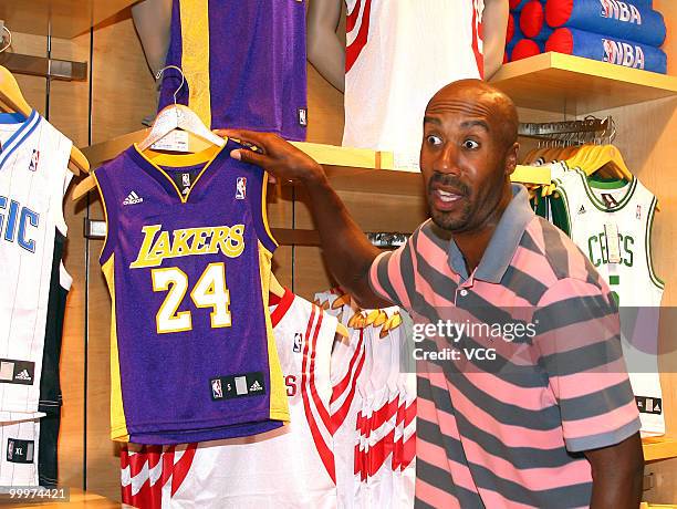 Retired American professional basketball player Bruce Bowen visits the adidas Expo shop at the 2010 Shanghai World Expo on May 18, 2010 in Shanghai,...