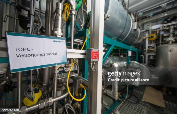 View of the hydrogen storage facility in the Fraunhofer Institute for Industrial Engineering in Stuttgart, Germany, 4 September 2017. Photo:...