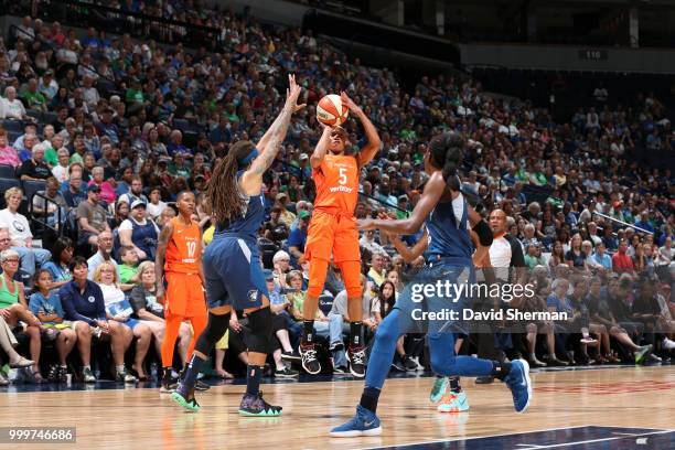 Jasmine Thomas of the Connecticut Sun shoots the ball against the Minnesota Lynx on July 15, 2018 at Target Center in Minneapolis, Minnesota. NOTE TO...