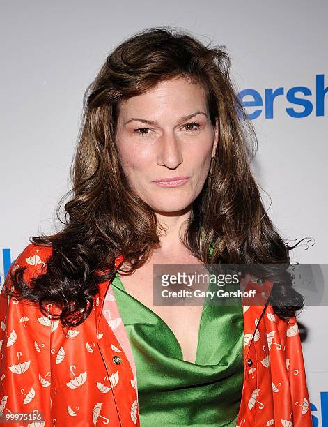 Actress Ana Gasteyer attends the Gersh Agency's 2010 UpFronts and Broadway season cocktail celebration at Juliet Supper Club on May 18, 2010 in New...