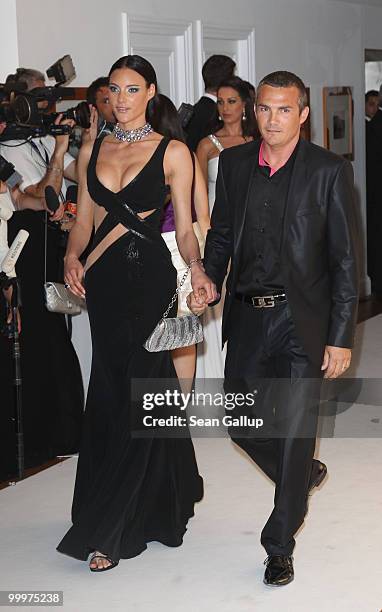 Jessica Sow and Richard Virenque attend the de Grisogono party at the Hotel Du Cap on May 18, 2010 in Cap D'Antibes, France.