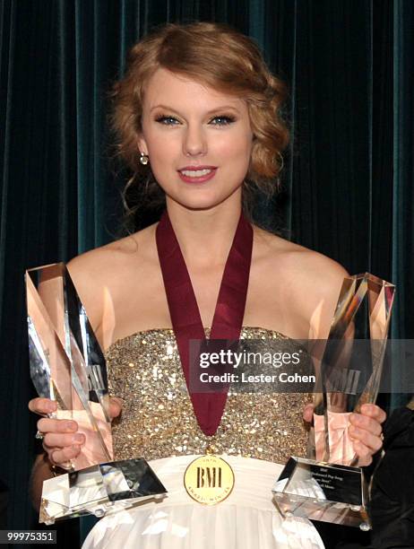 Singer/musician Taylor Swift onstage at the 58th Annual BMI Pop Awards held at the Beverly Wilshire Hotel on May 18, 2010 in Beverly Hills,...
