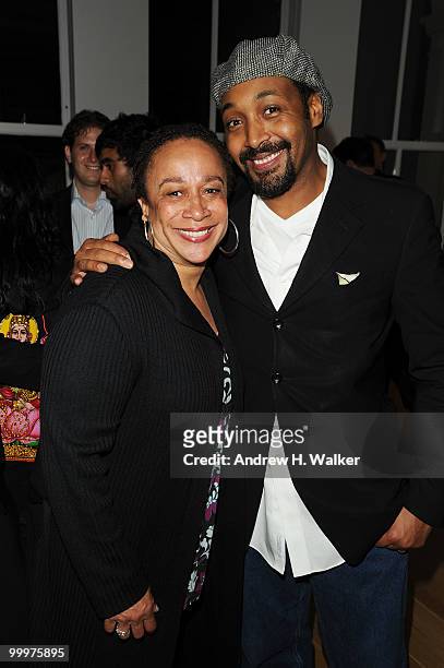 Actress S. Epatha Merkerson and actor Jesse L. Martin attend a celebration for the New York Upfronts hosted by Ariel Foxman, Editor of InStyle, and...