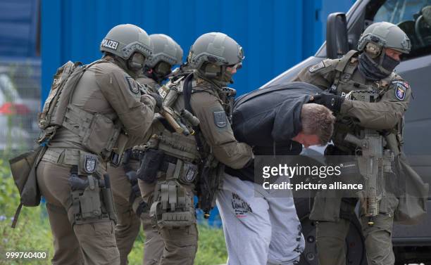 Members of the special elite commando SEK of the police simulate a terrorist attack in Frankfurt am Main, Germany, 8 September 2017. The special...