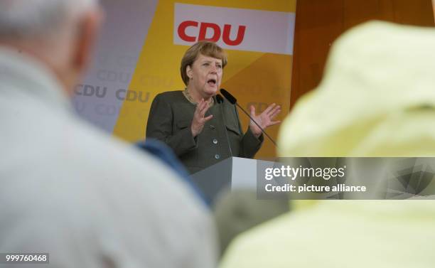 German chancellor Angela Merkel speaks at the market place in Barth, Germany, 8 September 2017. Photo: Stefan Sauer/dpa