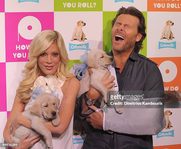 Tori Spelling and Dean McDermott celebrate Thomas Crapper Day at ABC Studios on January 27, 2010 in New York City.